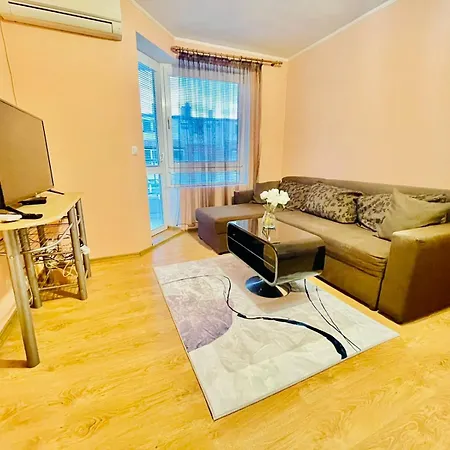 Central Pulse Apartament *
